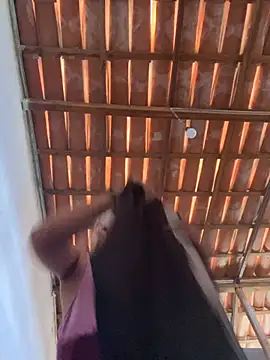 loirinhaaa online show from April 17, 2:53 pm