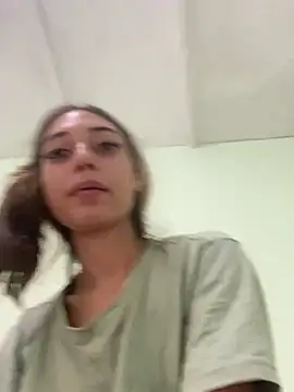 loirinhaaa online show from January 7, 2:22 pm