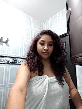 Gia Dior online show from December 19, 1:02 pm