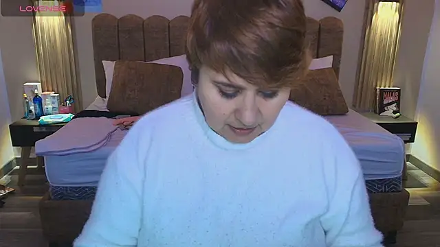 Snapshot of Sasharosee2 chatting on September 30, 12:11 pm Sasharosee2 online show from September 30, 12:11 pm