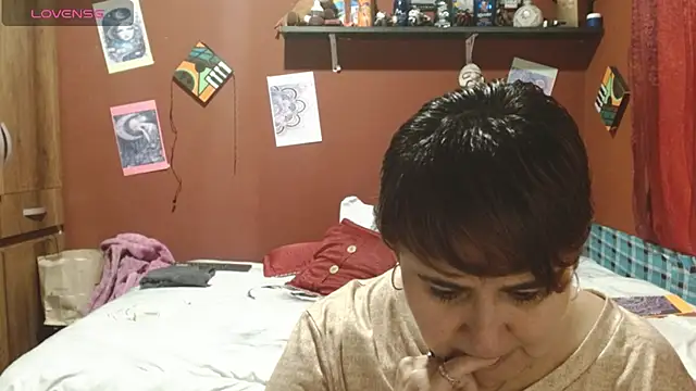 Snapshot of Sasharosee2 chatting on October 14, 12:50 pm Sasharosee2 online show from October 14, 12:50 pm