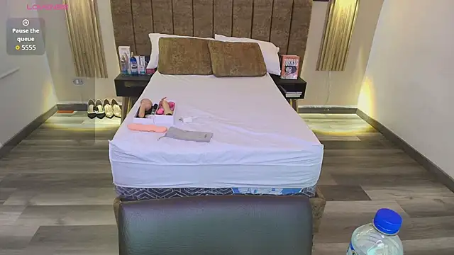 Snapshot of Sasharosee2 chatting on September 26, 12:01 pm Sasharosee2 online show from September 26, 12:01 pm