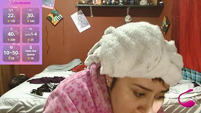 Snapshot of Sasharosee2 chatting on October 10, 11:55 am Sasharosee2 online show from October 10, 11:55 am