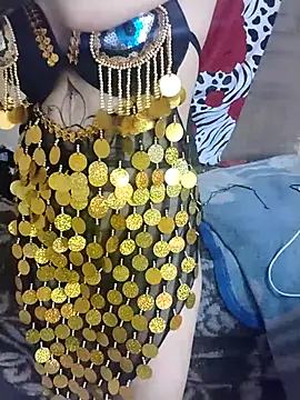 Snapshot of shahinaz-123 chatting on February 7, 12:02 pm shahinaz-123 online show from February 7, 12:02 pm