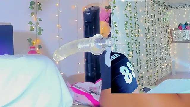 Snapshot of Ashley__Jones__ chatting on November 27, 5:02 pm Ashley Jones online show from November 27, 5:02 pm