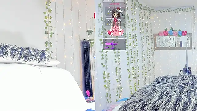 Ashley  Jones   online show from February 17, 9:06 am