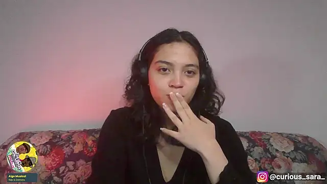  curiouskitten  online show from March 25, 2:33 am