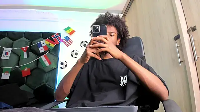 Snapshot of AllexJacob chatting on July 7, 5:05 pm AllexJacob online show from July 7, 5:05 pm
