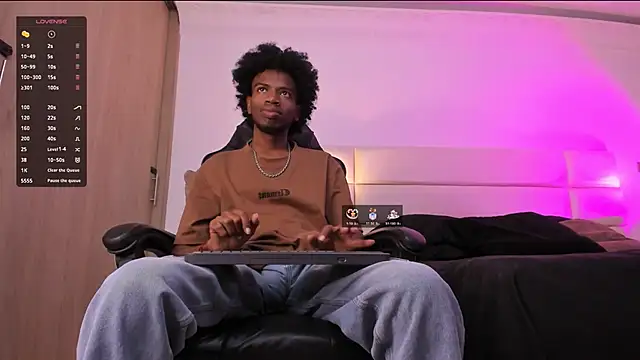 AllexJacob online show from December 15, 1:17 pm