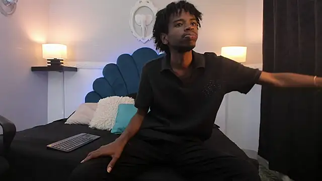 AllexJacob online show from October 20, 1:11 pm