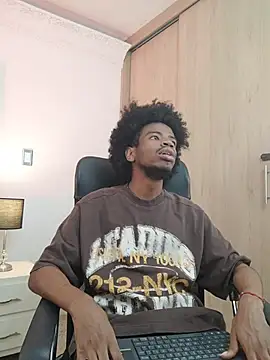 AllexJacob online show from April 22, 1:18 pm