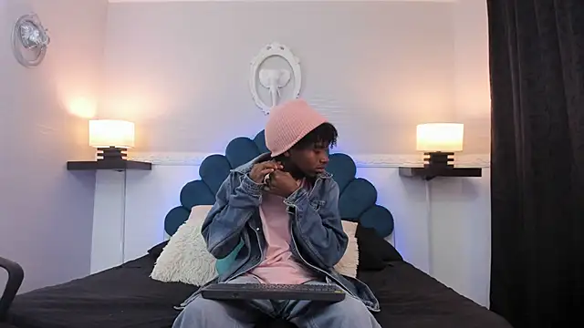 AllexJacob online show from September 25, 1:06 pm