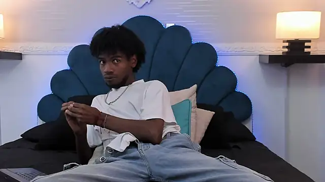 AllexJacob online show from September 24, 1:17 pm