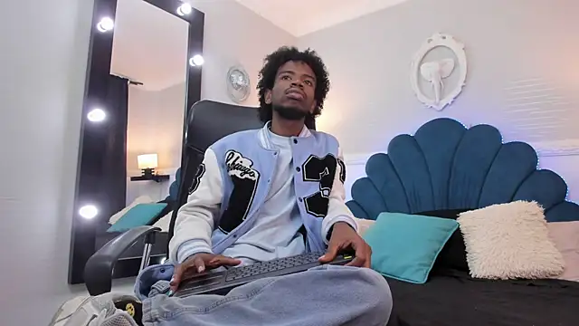 AllexJacob online show from October 28, 12:59 pm