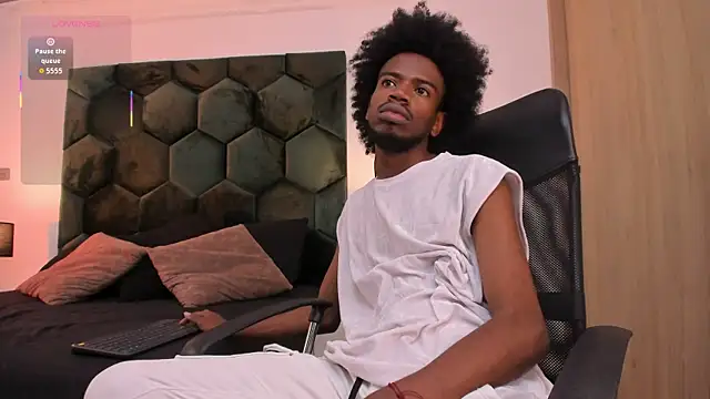 AllexJacob online show from April 10, 1:29 pm