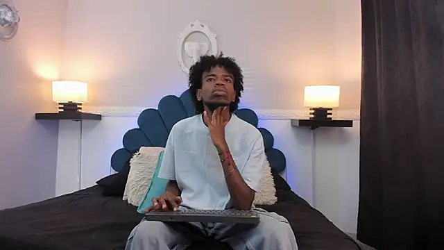 AllexJacob online show from September 26, 1:29 pm