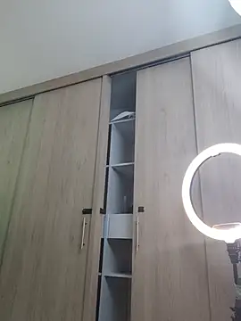 AllexJacob online show from April 15, 1:26 pm