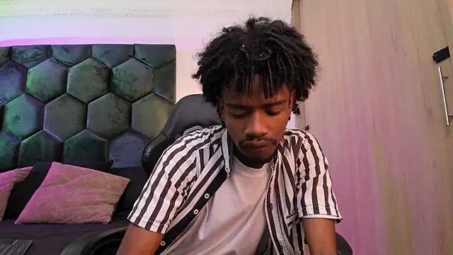 AllexJacob online show from February 28, 1:22 pm