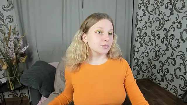  Velvet peach  online show from November 23, 11:09 am