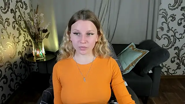  Velvet peach  online show from October 21, 11:53 am