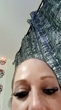 curvybabe88 online show from November 29, 9:15 pm