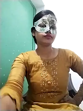 ms-naina online show from December 4, 6:40 pm