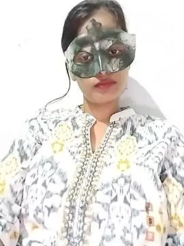 ms-naina online show from July 15, 7:10 pm