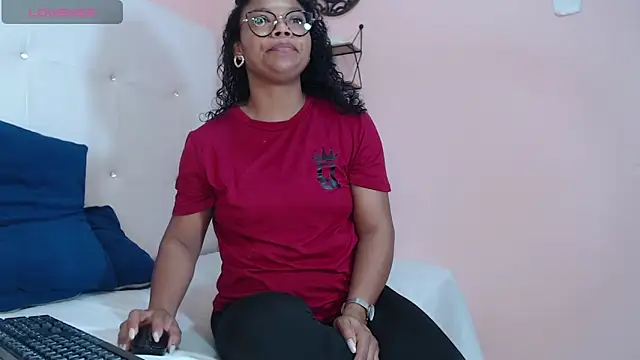 Snapshot of valery_storm_ chatting on October 16, 11:29 am valery storm online show from October 16, 11:29 am