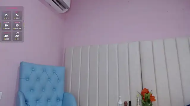 Snapshot of valery_storm_ chatting on October 11, 11:22 am valery storm online show from October 11, 11:22 am