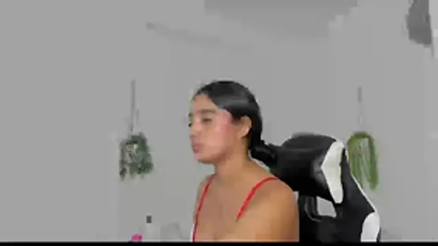 Dakota x18 online show from November 6, 8:13 pm