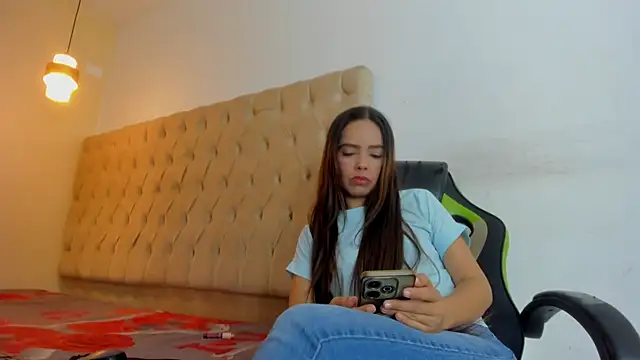 Naomis 35 online show from January 8, 7:42 pm