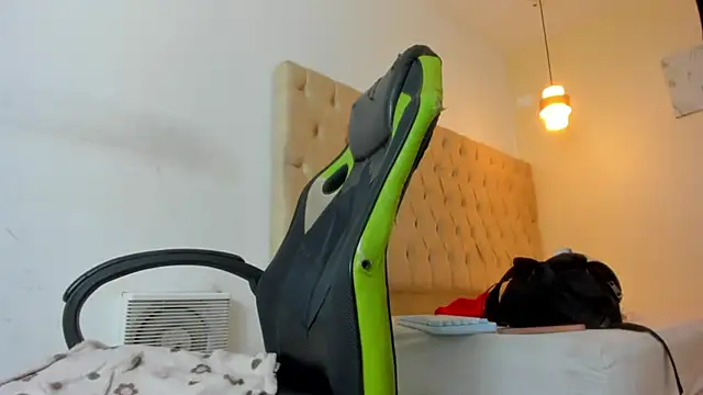 Naomis 35 online show from November 30, 4:41 pm