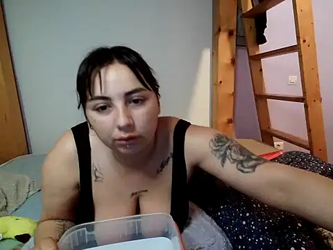 Emilie 1 online show from March 19, 3:01 pm