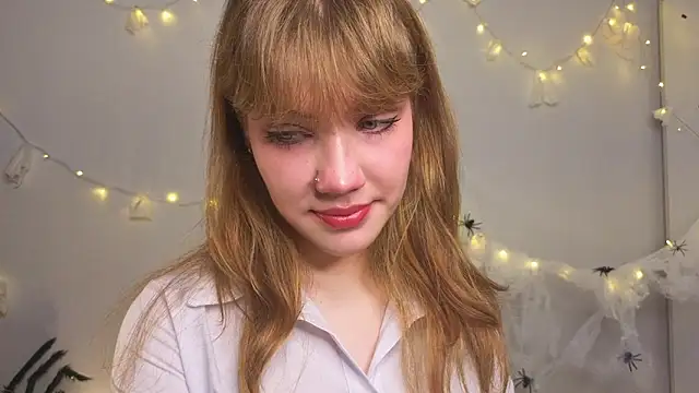 pienaple online show from October 31, 4:09 am