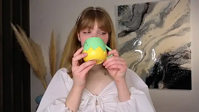 Snapshot of pienaple chatting on February 1, 4:11 am pienaple online show from February 1, 4:11 am