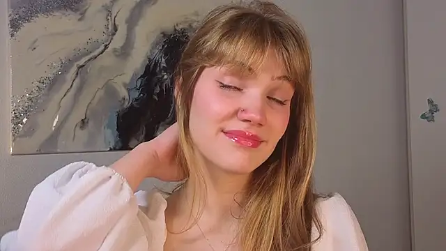 pienaple online show from October 4, 4:03 am