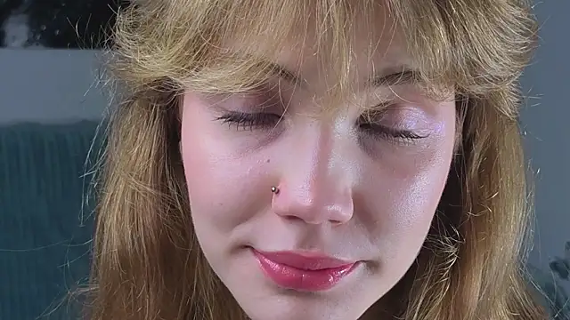 pienaple online show from September 25, 4:07 am