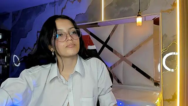 sophiadoll tf online show from December 18, 8:34 pm