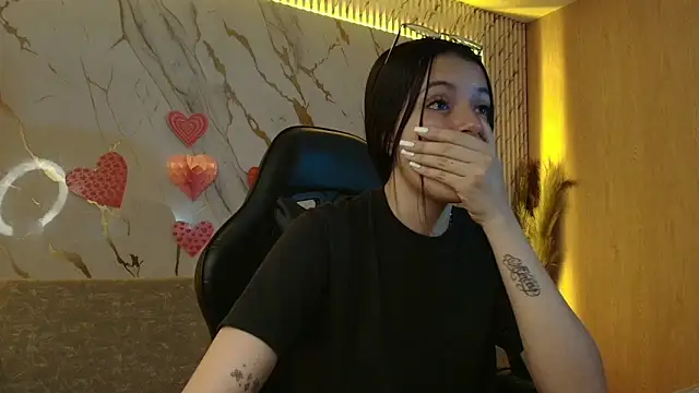 sophiadoll tf online show from February 23, 1:44 pm