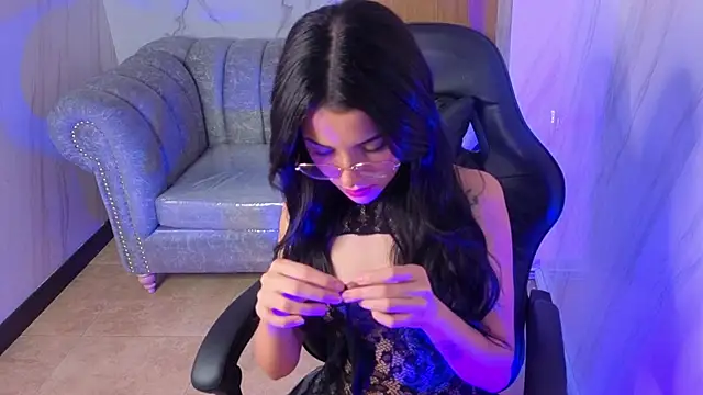 Snapshot of sophiadoll_tf chatting on November 22, 1:32 pm sophiadoll tf online show from November 22, 1:32 pm