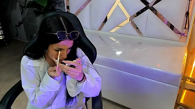 Snapshot of sophiadoll_tf chatting on December 1, 8:10 pm sophiadoll tf online show from December 1, 8:10 pm