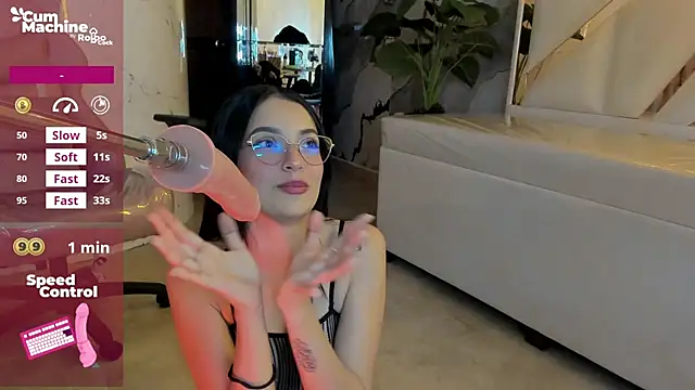 Snapshot of sophiadoll_tf chatting on November 11, 9:09 pm sophiadoll tf online show from November 11, 9:09 pm