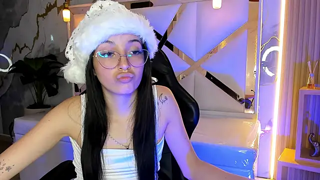 Snapshot of sophiadoll_tf chatting on December 15, 8:36 pm sophiadoll tf online show from December 15, 8:36 pm