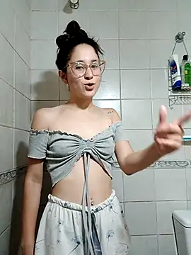 linameii online show from October 24, 4:11 am