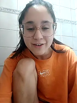 linameii online show from November 13, 4:05 am