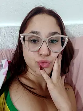 linameii online show from February 26, 9:09 am