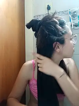 linameii online show from October 16, 1:03 am