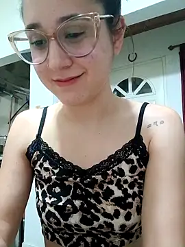 linameii online show from November 20, 11:47 pm