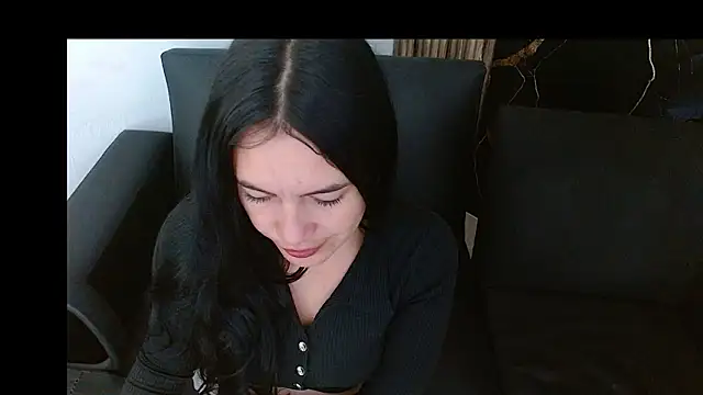 Snapshot of cristal1609 chatting on June 2, 1:00 pm cristal1609 online show from June 2, 1:00 pm