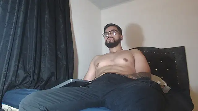 Chrys harris77 online show from March 27, 11:38 pm